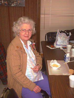 antioch_senior_center_103101_34.JPG 28.0K